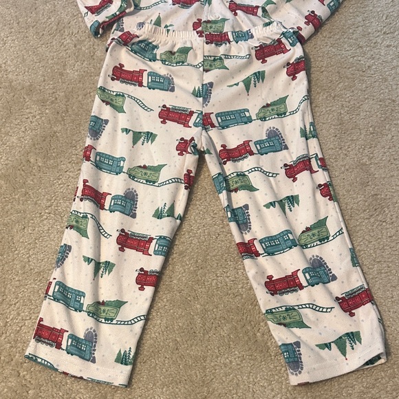 Carters holiday Train Pajama Set size 4T - Picture 5 of 5